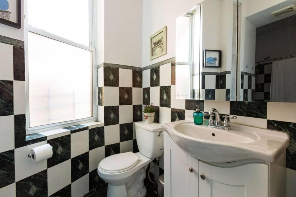 4 Bedroom Nyc Apartment Нью-Йорк Экстерьер фото